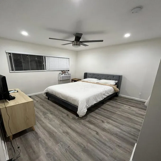 Furnished Beverly Hills, West Los Angeles room for rent in 2 Bedrooms, Apartment for 1400 per month. Room ID 4738503