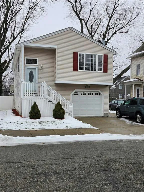 94 CLEVELAND ST, Pawtucket, RI 02860 Single Family Residence For Sale  MLS# 1351657