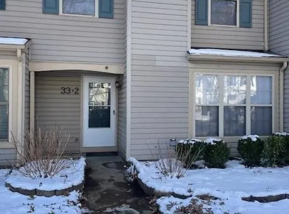 33 Trumbull Dr #2 - Freehold, NJ 07728 - Home For Rent