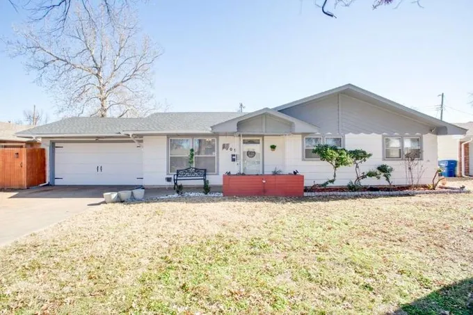 1809 W Thompson Avenue, Enid, OK 73703  623847063 for Sale