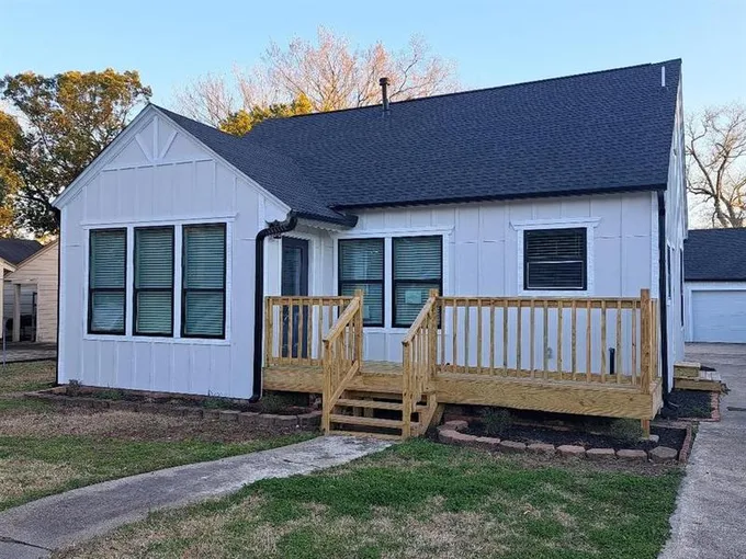 2228 Centennial St, Liberty, TX 77575 for Sale