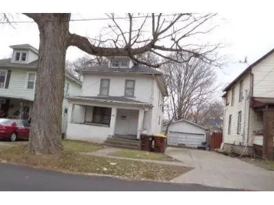 S Chicago Ave for Sale