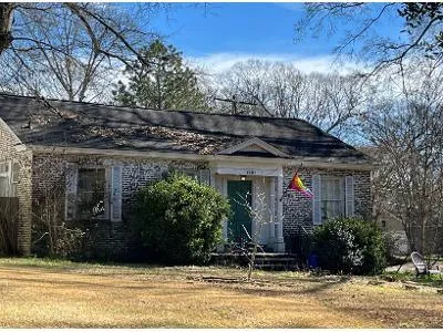 Linden Pl for Sale