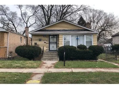 S Honore St for Sale