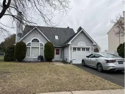 Franklin Ave for Sale