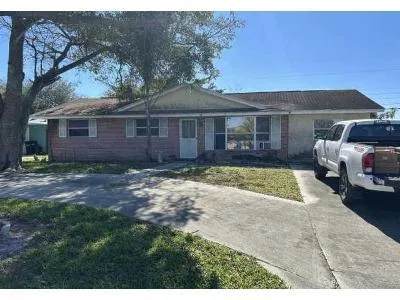 Crestdale St for Sale