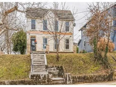 Girard St NE for Sale