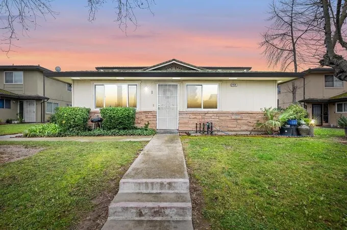 4424 Greenholme Dr #1, Sacramento, CA 95842 - MLS 224006683 for Sale