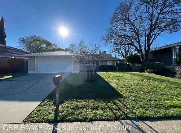 8224 Canyon Oak Dr - Citrus Heights, CA 95610 - Home For Rent