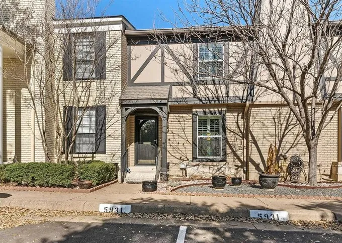 5931 Copperwood Ln #1149, Dallas, TX 75248 for Sale