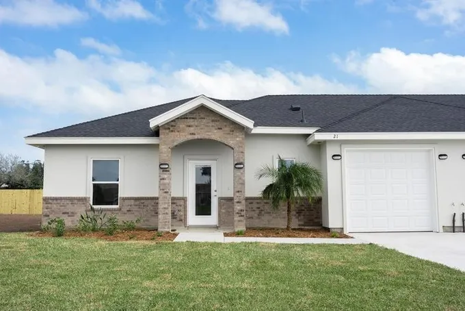 29 North Bay Hill Dr, Laguna Vista, TX 78578 for Sale