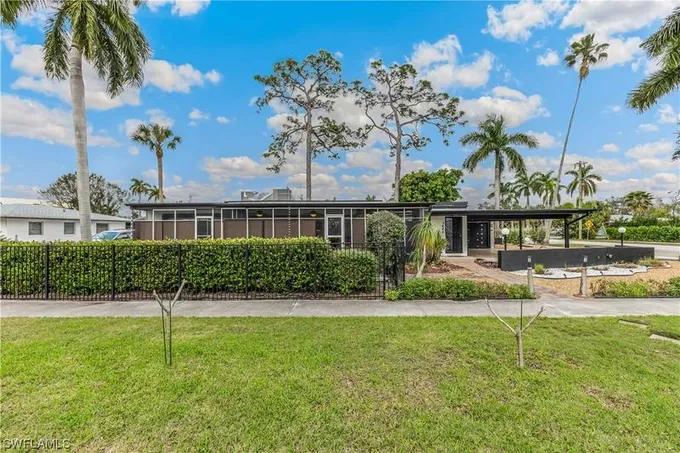 3666 Princeton Street, Fort Myers, FL 33901 for Sale