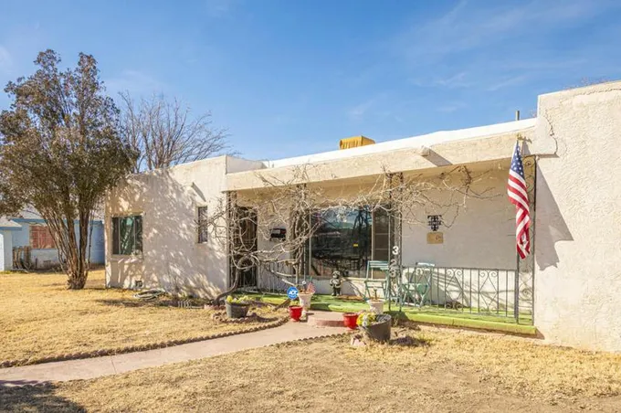 323 N 6TH ST, Belen, NM 87002 Single Family Residence For Sale  MLS# 1055947