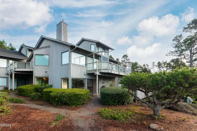 4175 N HIGHWAY 101, Depoe Bay, OR 97341 Condominium For Sale  MLS# 24-130