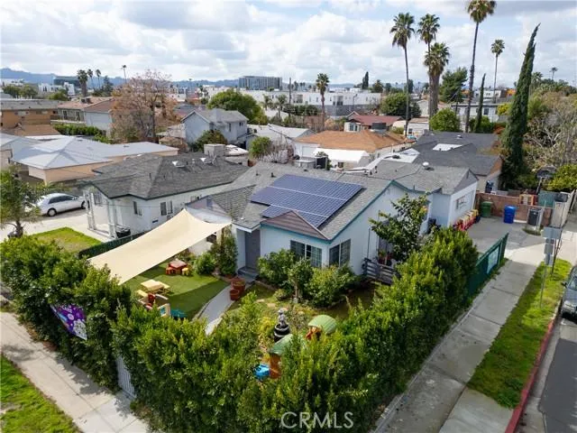 5761 Vineland, North Hollywood CA 91601 for Sale