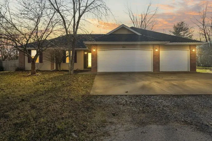 Clever, Christian County, MO House for sale Property ID: 418867228