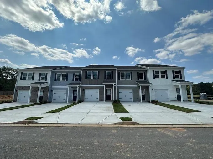 303 Rolling Green Rd #114, Adairsville, GA 30103 - MLS 7332981 for Sale