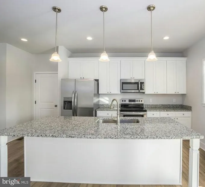 119 MCLAWS ST E, FREDERICKSBURG, VA 22408 Single Family Residence For Sale  MLS# VASP2022456