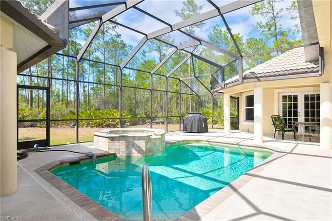 1275 Desoto Boulevard North, Naples, FL 34120 for Sale