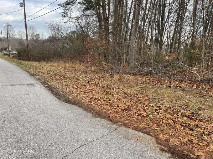 Lots 1 & 2, Skyline Drive, Harriman, TN 37748  623905701 for Sale