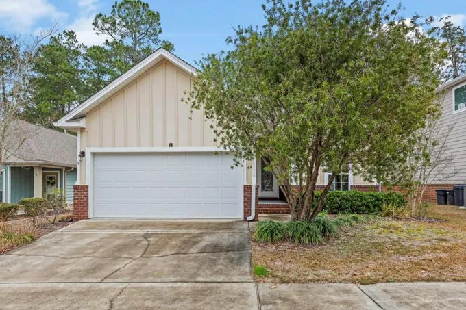 64 MARSH LNDG N, Freeport, FL 32439 Single Family Residence For Sale  MLS# 940958