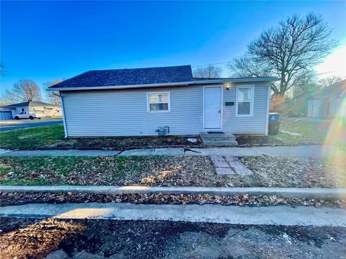 2949 Warren Avenue, Unit F, Granite City, IL 62040 for Rent