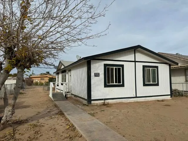 527 E Ave A, Blythe CA 92225 for Sale