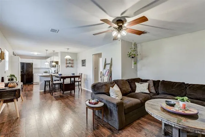 2206 Estate Dr, Deer Park, TX 77536 for Sale