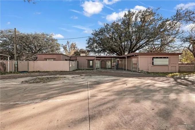 416 E 18th Street, Weslaco, TX 78596 for Sale