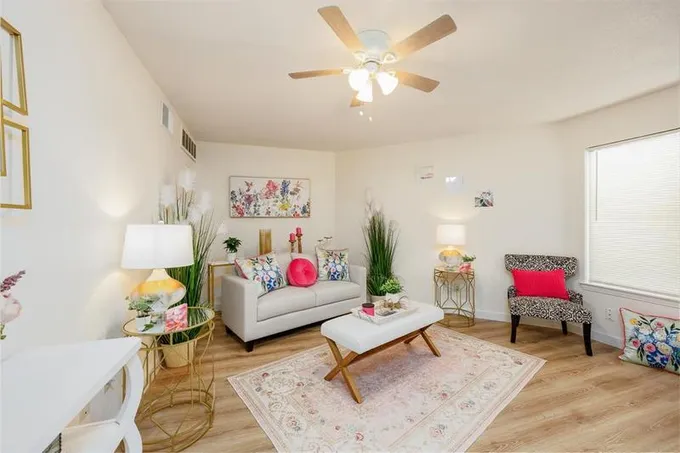 2310 Balsam Dr B106, Arlington, TX 76006 for Sale