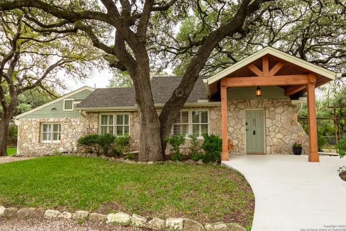 18274 Sherwood Trail, Helotes, TX 78023 for Sale