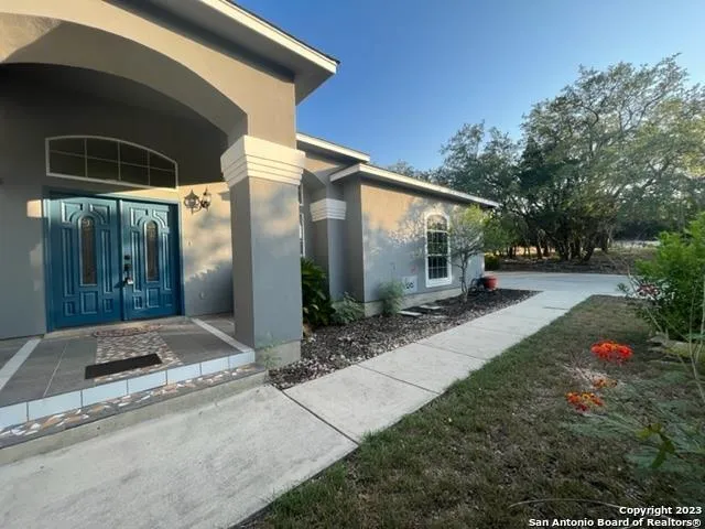 101 Cielo Vista, Canyon Lake, TX 78133 for Rent