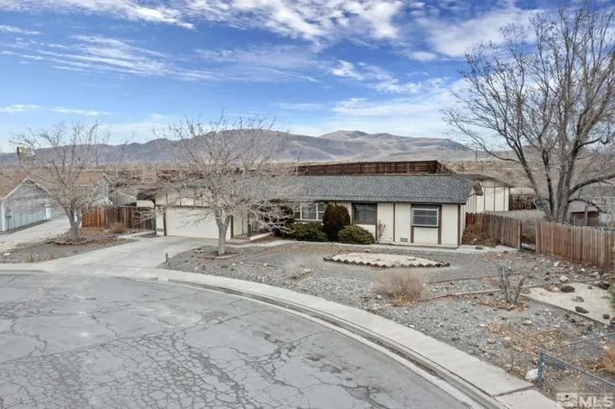 330 SANDIA DR, Fernley, NV 89408 Single Family Residence For Sale  MLS# 240001079