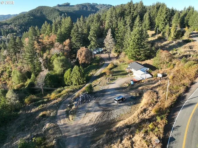 17676 GARDNER RIDGE RD, Brookings OR 97415 for Sale