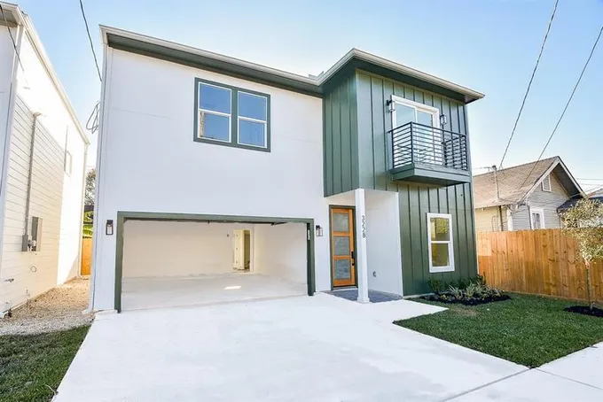 3228 Reeves Street, Houston, TX 77004 for Sale