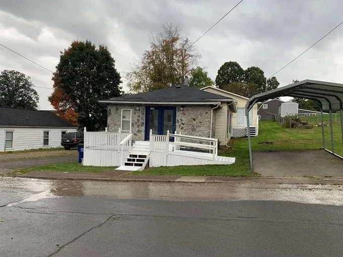 147 BELLWOOD DRIVE, BECKLEY, WV 25801  623425759 for Sale