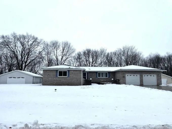 25601 FRONT ST, Sterling, IL 61081 Single Family Residence For Sale  MLS# 11968428