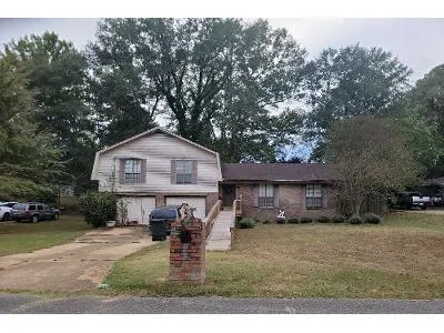 Shannon Cir NW for Sale