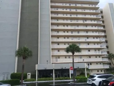 S Federal Hwy Apt 12 for Sale