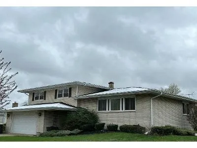 Oakwood Ave for Sale