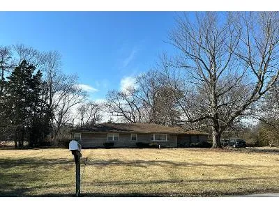 Bonnie Brae St for Sale
