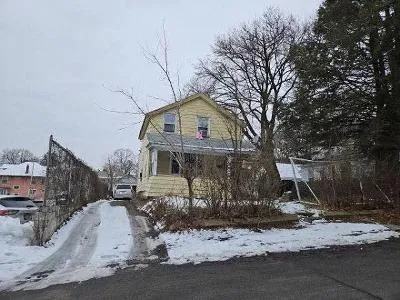 Bayard St for Sale