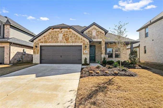 205 Allegheny Dr, Burleson, TX 76028 for Sale