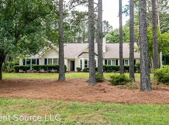 134 Jeb Stuart Dr - Newnan, GA 30265 - Home For Rent