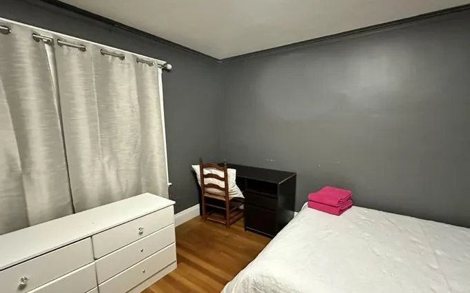 Furnished Watertown, Boston Area room for rent in 3 Bedrooms, Apartment for 900 per month. Room ID 4739061