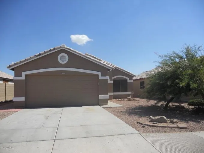 Rental listing in Surprise Area, Phoenix Area. Contact the landlord or property manager direct about rental.