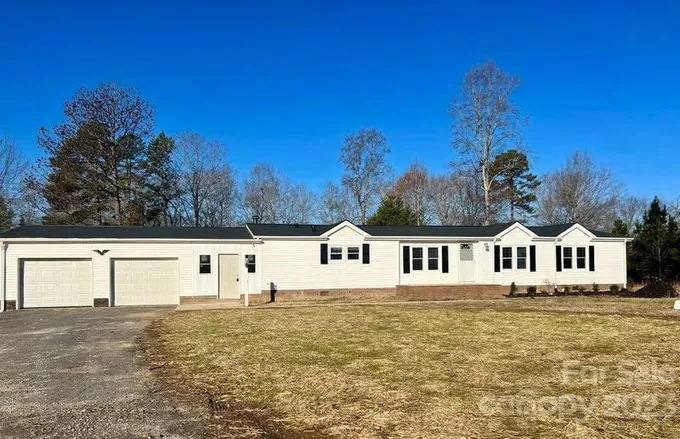 126 PEACE LN # 3, Mooresville, NC 28115 Single Family Residence For Sale  MLS# 4096222