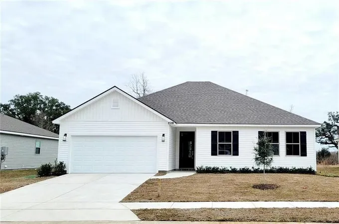 829 DANDELION DR, Waggaman, LA 70094 Single Family Residence For Sale  MLS# 2430764
