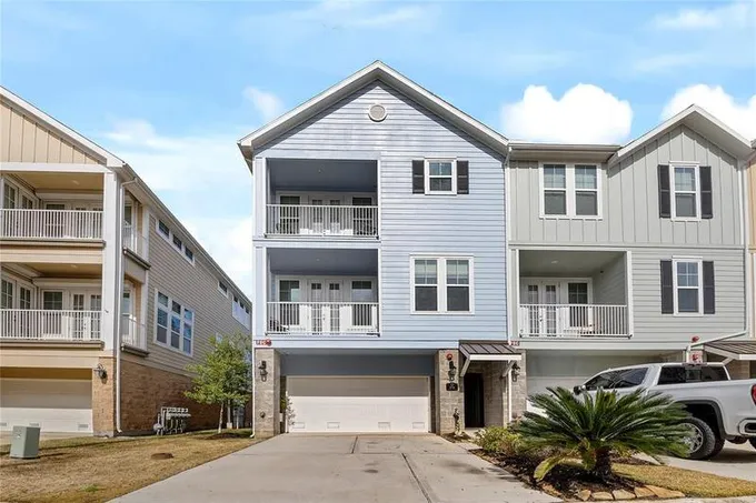2711 Veranda Fls, League City, TX 77573 for Sale