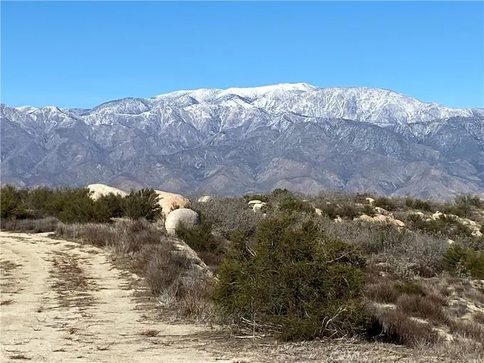 2 Carefree Road, Banning, CA 92220 for Sale